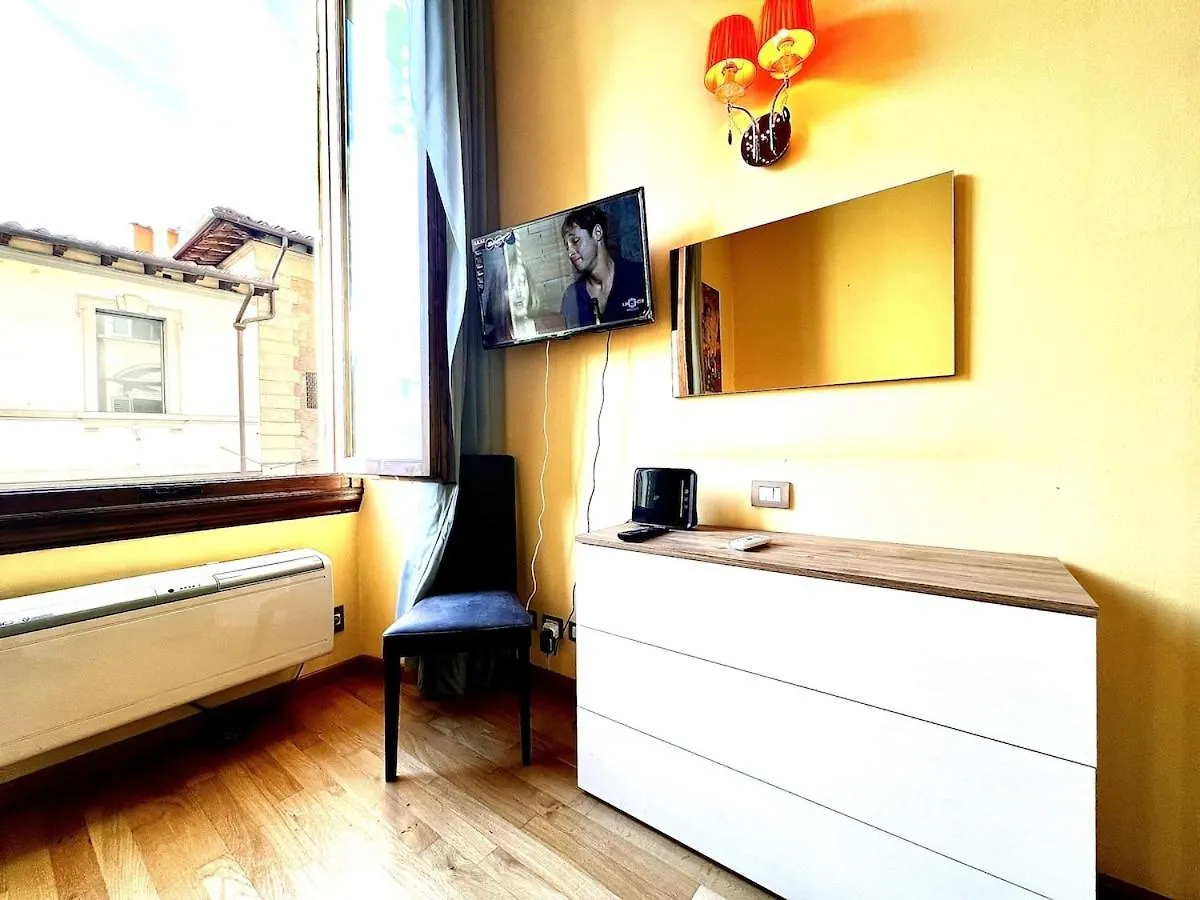 Centro A Firenze Wi-Fi Netflix Conditioned Air 0*, Florence